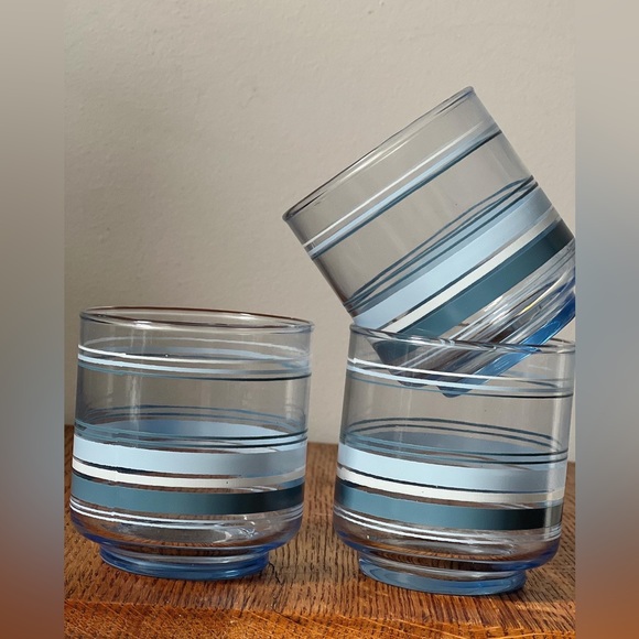 set of three vintage glasses with blue stripes - Picture 3 of 4